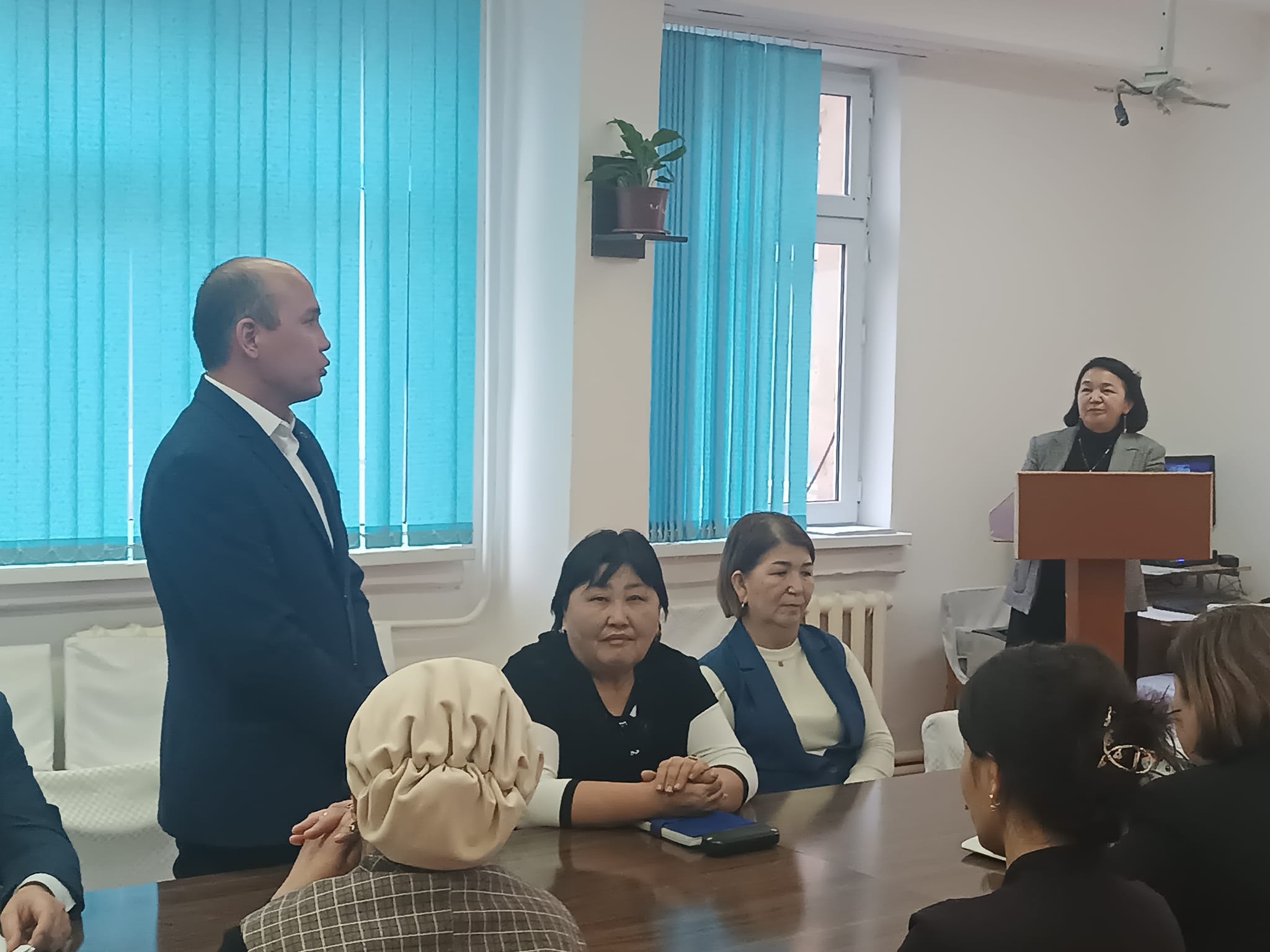 Мектеп директорының қамқоршылық кеңесте есеп беруі